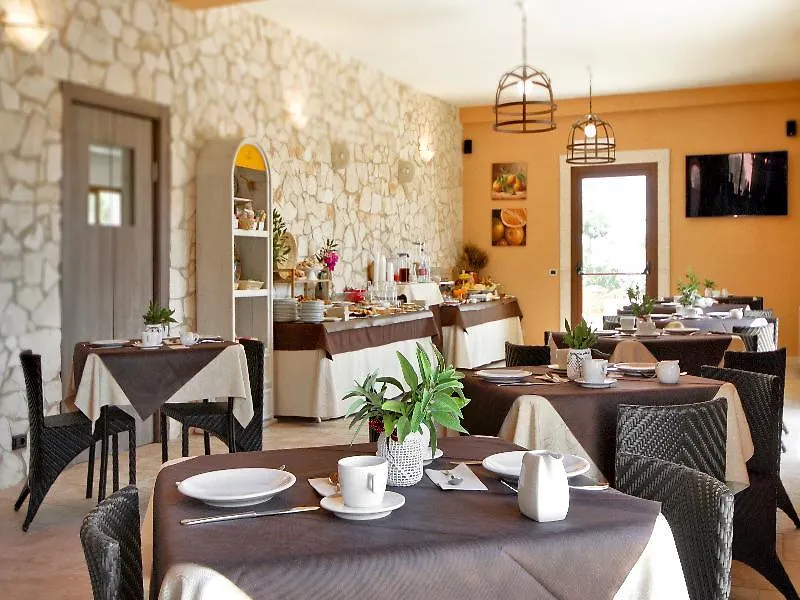 *** Szálloda Artemisia Resort Puntarazzi Olaszország