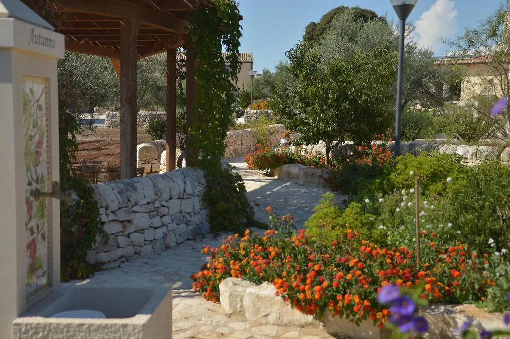 *** Hotel Artemisia Resort Puntarazzi Italy